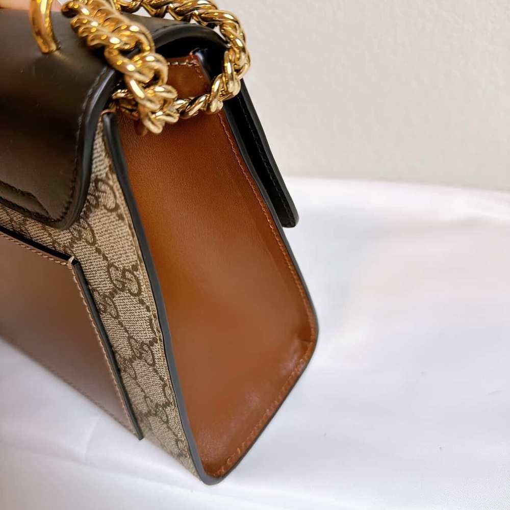 New with dustbag and box Gucci padlock shoulder bag  Black and Beige Bag - Picture 5 of 5